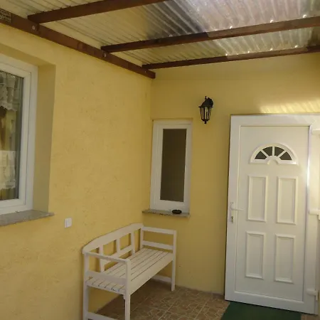 Ferienhaus Am Schloss Wenckheim Holiday home Szabadkigyos